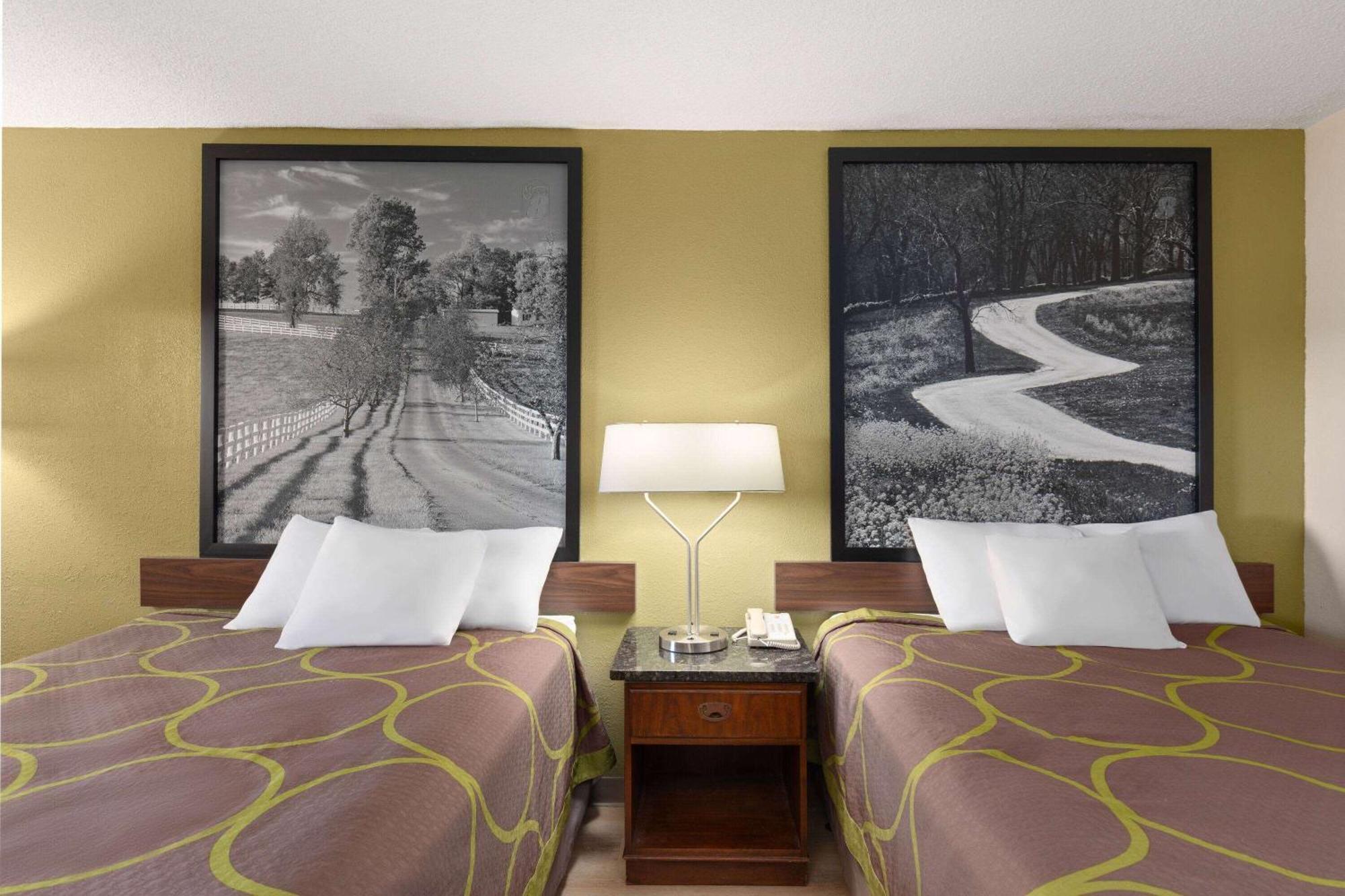 ซูเปอร์ 8 บาย วินด์แฮม ฟอร์ตมิตเชลล์ ซินซิแนตติ แอเรีย Hotel Fort Mitchell ภายนอก รูปภาพ