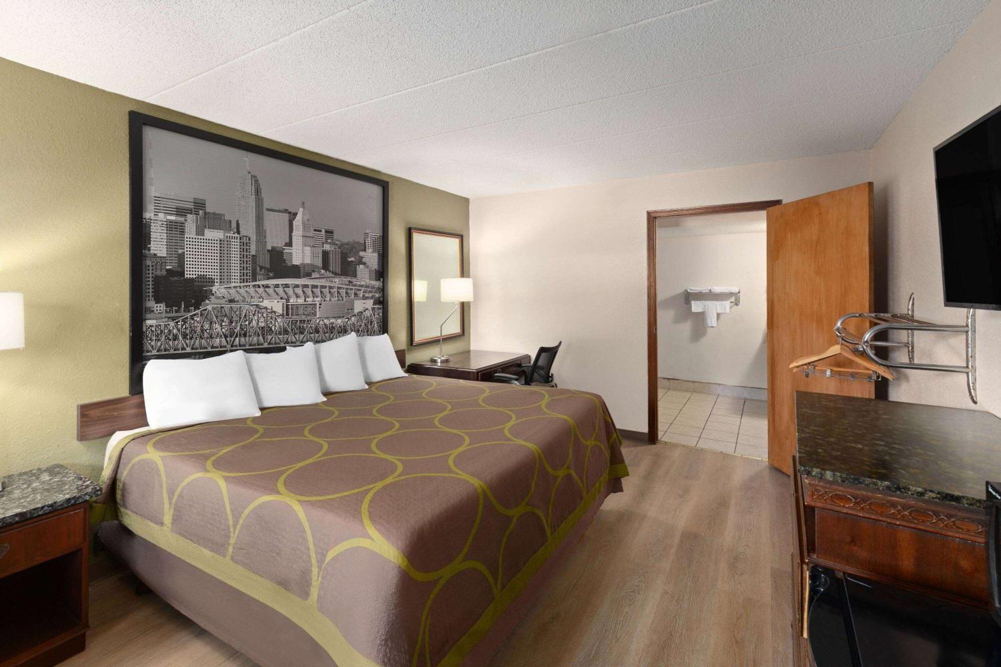 ซูเปอร์ 8 บาย วินด์แฮม ฟอร์ตมิตเชลล์ ซินซิแนตติ แอเรีย Hotel Fort Mitchell ภายนอก รูปภาพ
